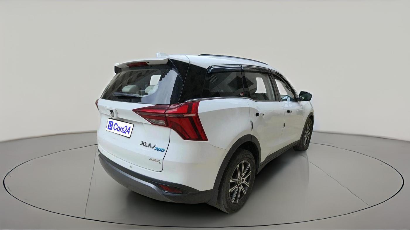 2025 Mahindra XUV700 AX 7 LUXURY D AT 7 STR, Diesel, Automatic, 56,708 km, exterior