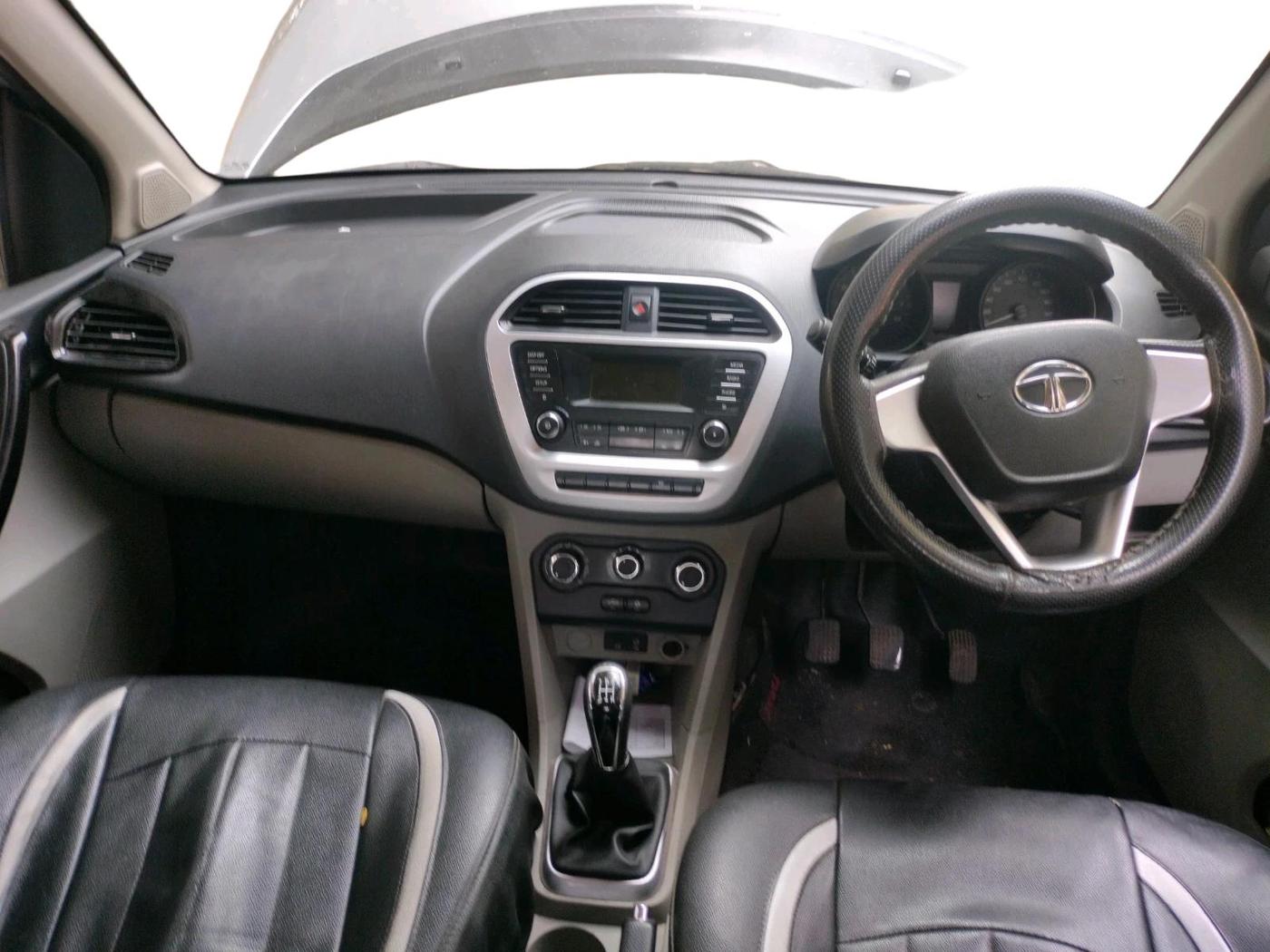 2017 Tata Tiago XT PETROL, Petrol, Manual, 72,706 km, interior