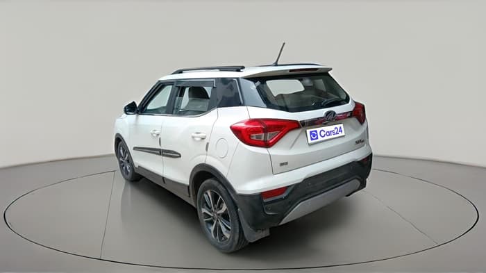 2021 Mahindra XUV300 W8 (O) 1.5 DIESEL, Diesel, Manual, 90,526 km, exterior