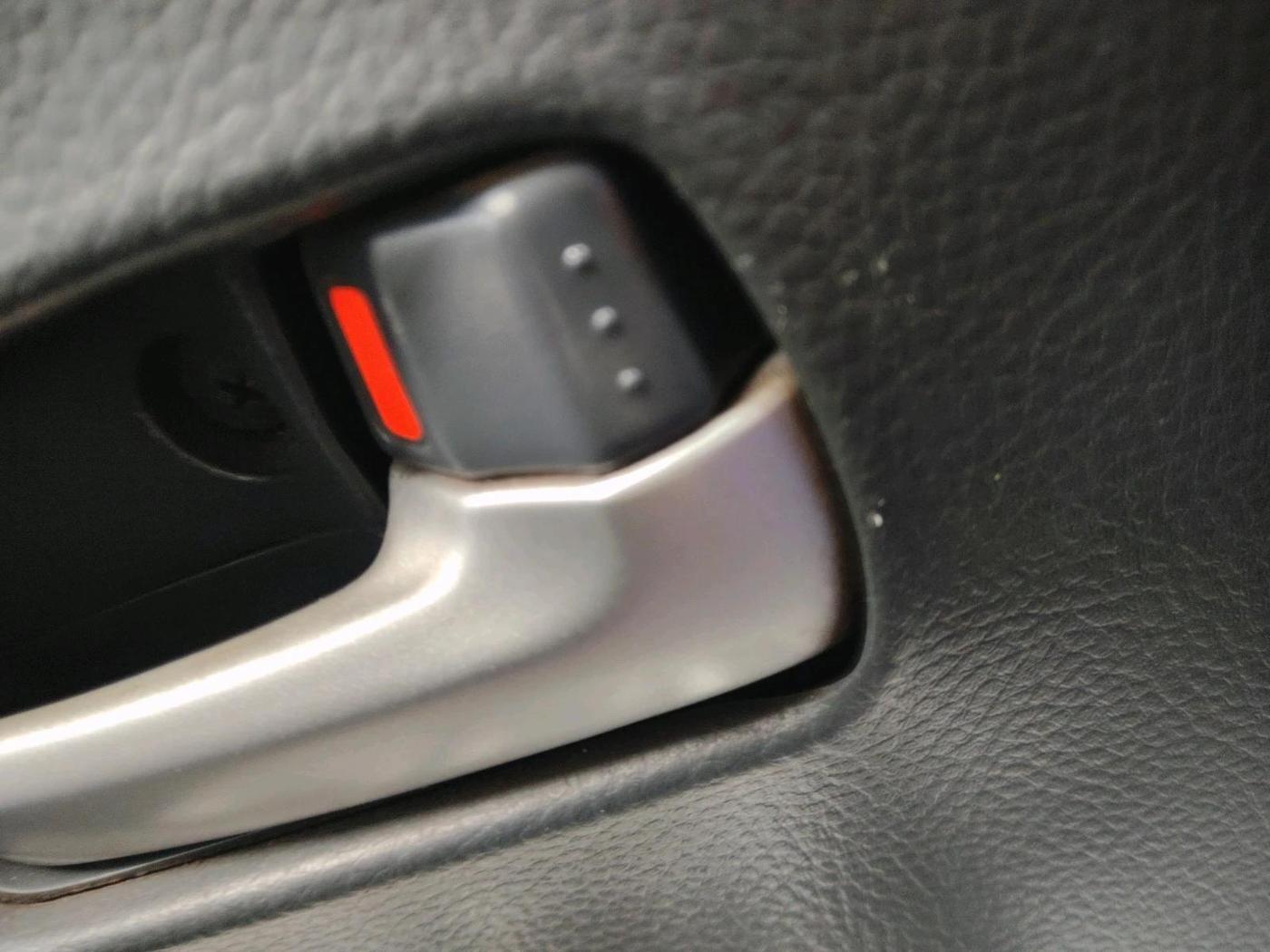 2012 Maruti Wagon R 1.0 VXI, Petrol, Manual, 76,120 km, interior