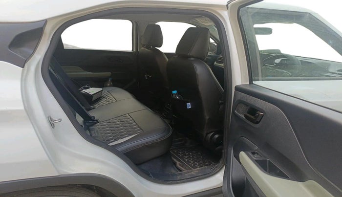 2025 Tata PUNCH Adventure Plus AMT, Petrol, Automatic, 673 km, interior