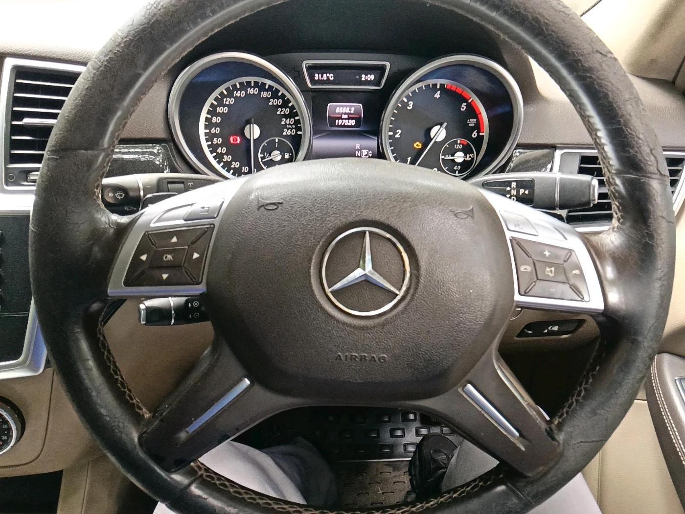 2013 Mercedes Benz Ml Class 250 CDI, Diesel, Automatic, 1,97,522 km, interior