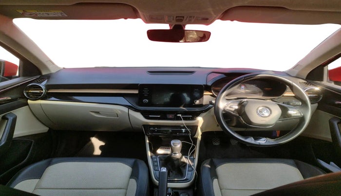 2023 Skoda SLAVIA STYLE 1.0L TSI MT, Petrol, Manual, 22,410 km, interior