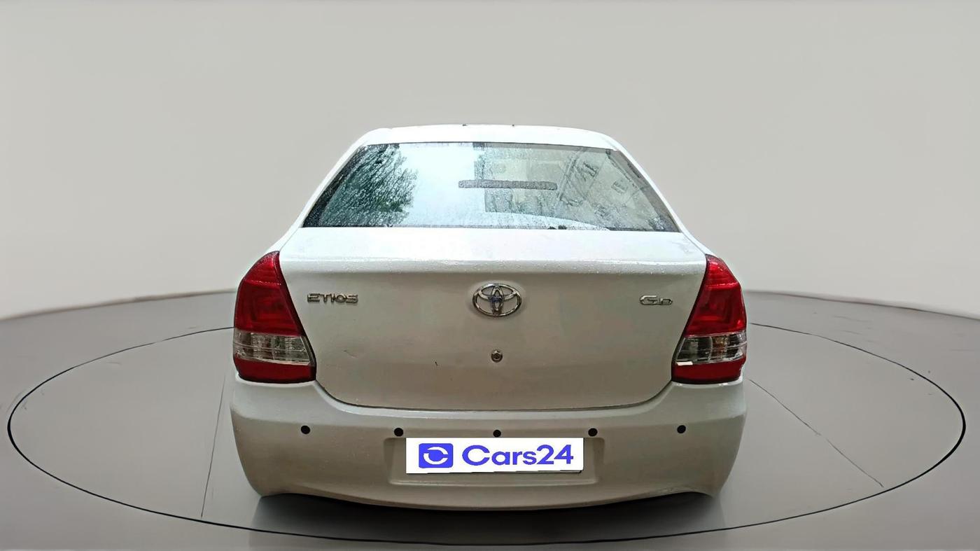2017 Toyota Etios GD, Diesel, Manual, 1,47,402 km, exterior