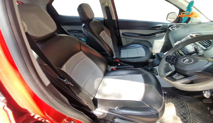 2022 Tata Tiago XT CNG, CNG, Manual, 42,025 km, interior