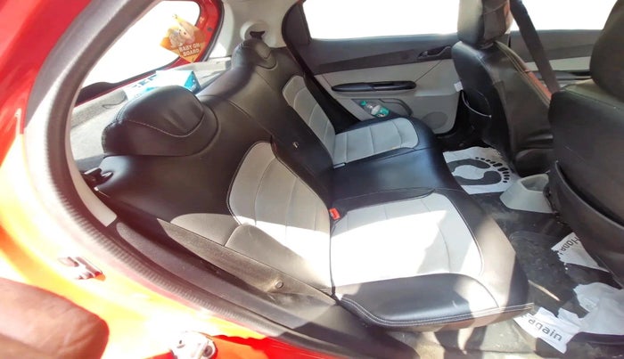 2022 Tata Tiago XT CNG, CNG, Manual, 42,025 km, interior