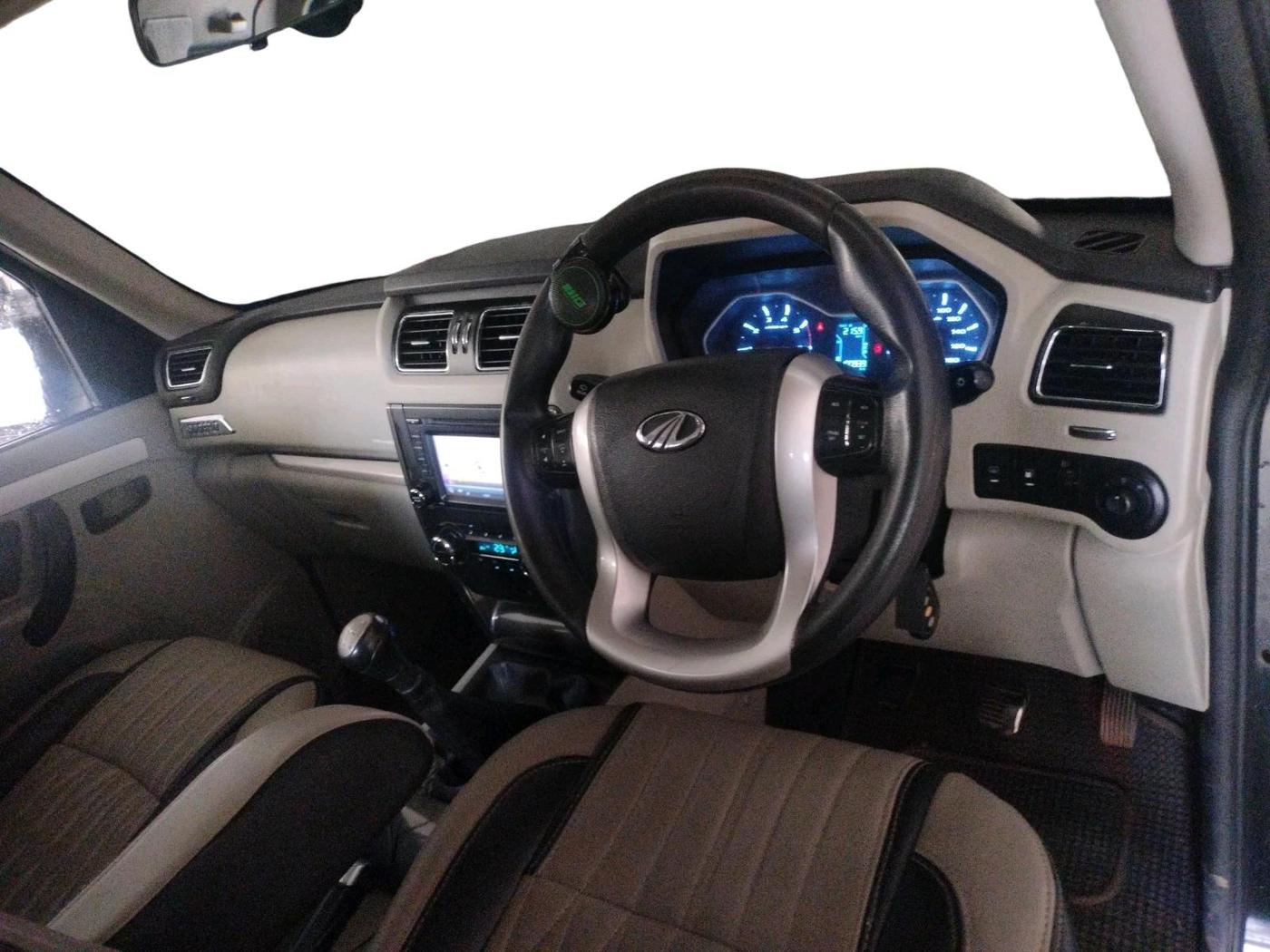 2016 Mahindra Scorpio S10 2WD INTELLI-HYBRID, Diesel, Manual, 1,00,939 km, interior