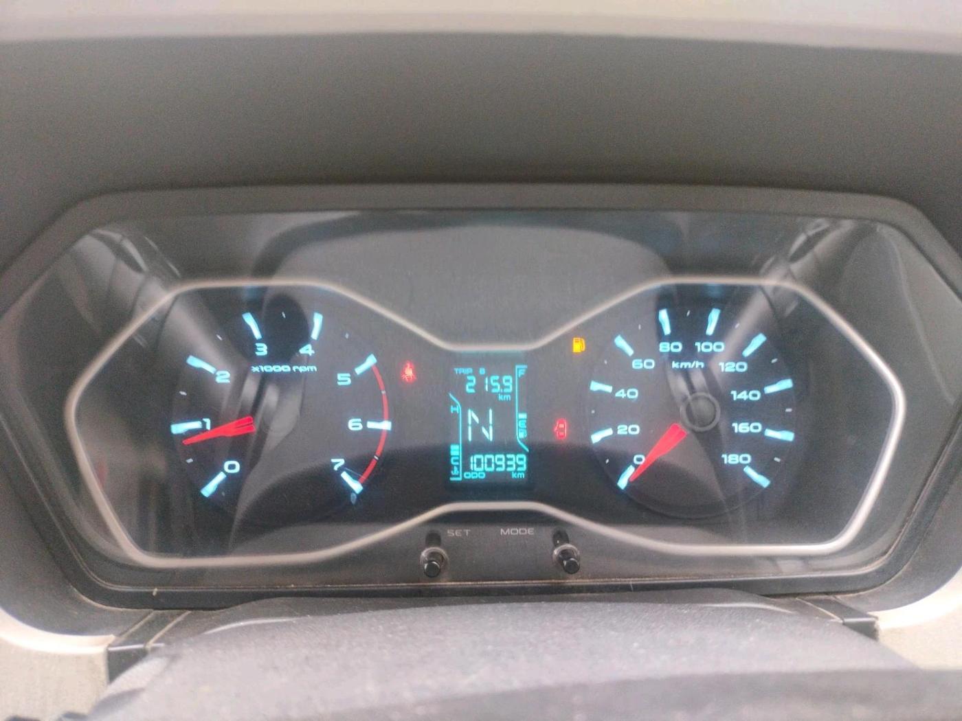 2016 Mahindra Scorpio S10 2WD INTELLI-HYBRID, Diesel, Manual, 1,00,939 km, interior