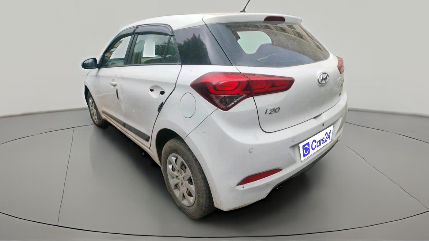 2017 Hyundai Elite i20 SPORTZ 1.4 CRDI, Diesel, Manual, 1,55,342 km, exterior