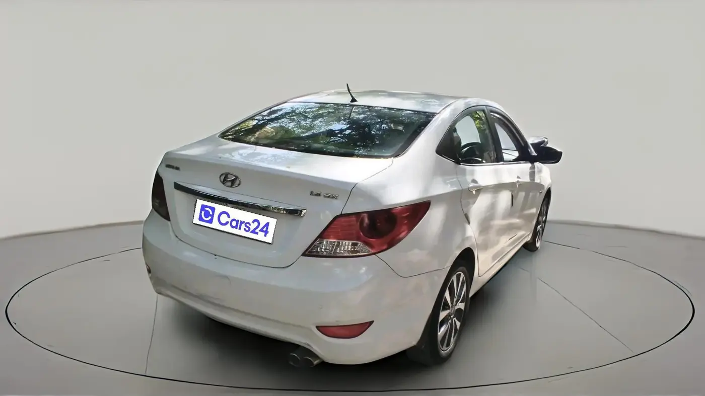 2014 Hyundai Verna FLUIDIC 1.6 VTVT SX, Petrol, Manual, 87,894 km, exterior