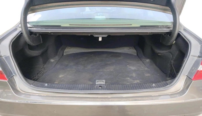 2012 Mercedes Benz E Class E 220 CDI ELEGANCE, Diesel, Automatic, 1,03,411 km, exterior