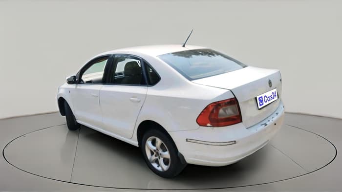2012 Skoda Rapid ELEGANCE 1.6 TDI CR MT, Diesel, Manual, 2,19,150 km, exterior