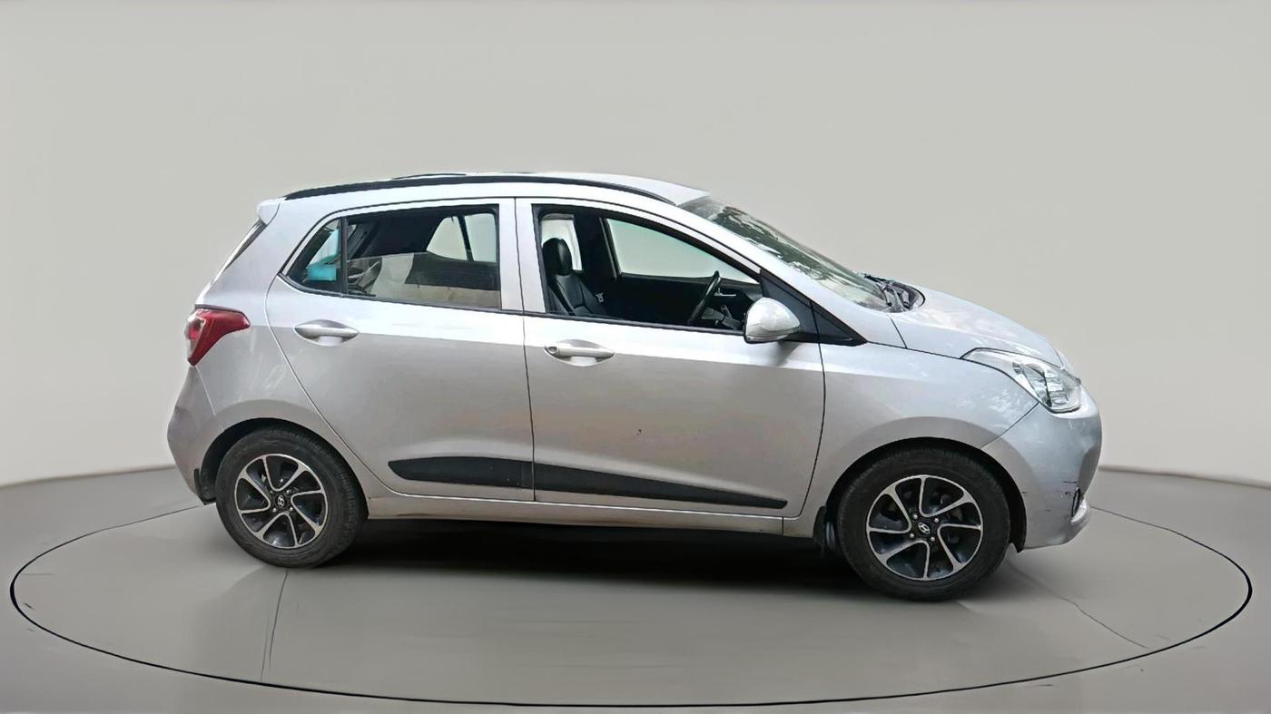 2017 Hyundai Grand i10 SPORTZ (O) AT 1.2 KAPPA VTVT, Petrol, Automatic, 81,941 km, exterior