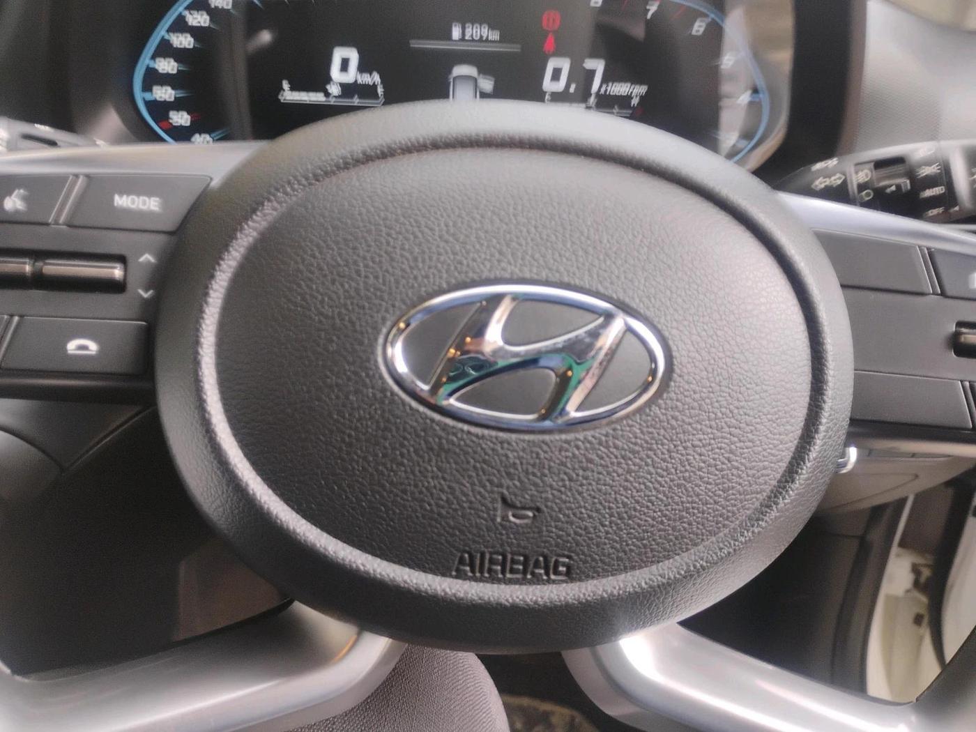 2021 Hyundai NEW I20 SPORTZ 1.2 MT, Petrol, Manual, 22,467 km, interior
