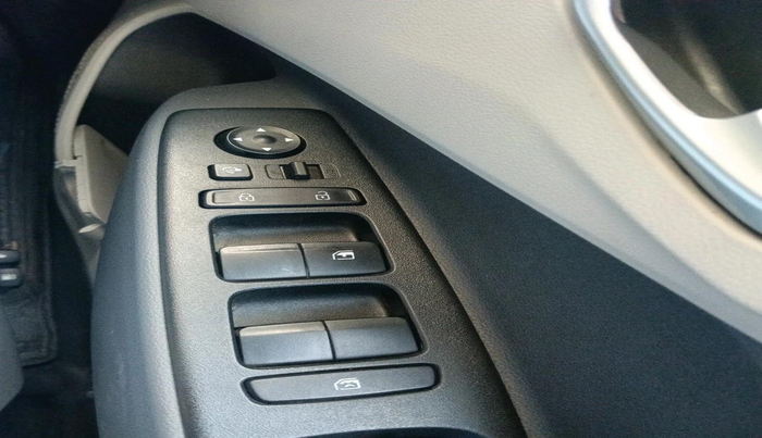 2024 Hyundai AURA SX 1.2 CNG, CNG, Manual, 8,308 km, interior