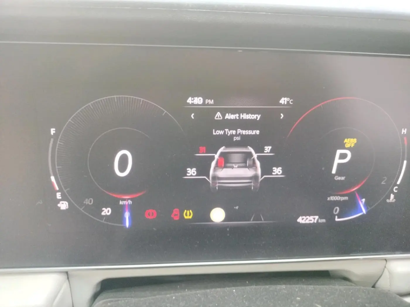 2024 Mahindra XUV700 AX 7 D AT 7 STR, Diesel, Automatic, 42,257 km, interior