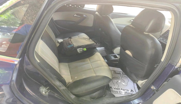 2014 Volkswagen Polo HIGHLINE DIESEL, Diesel, Manual, 1,20,151 km, interior