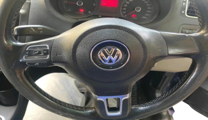 2014 Volkswagen Polo HIGHLINE DIESEL, Diesel, Manual, 1,20,151 km, interior