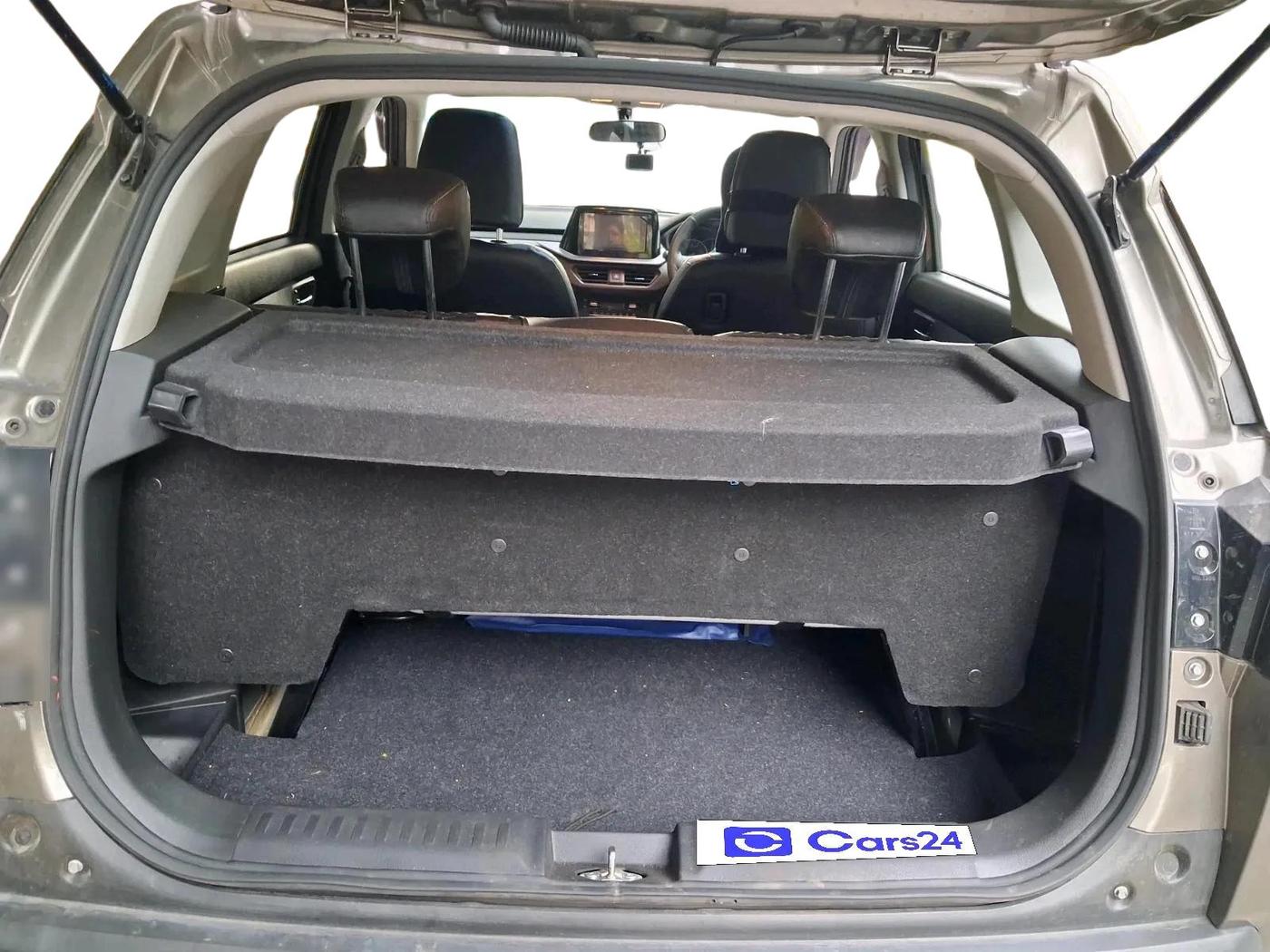 2025 Maruti BREZZA ZXI S-CNG, CNG, Manual, 4,162 km, exterior