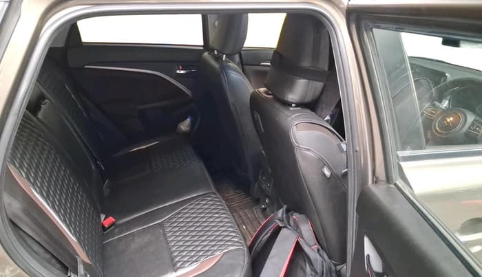 2025 Maruti BREZZA ZXI S-CNG, CNG, Manual, 4,162 km, interior