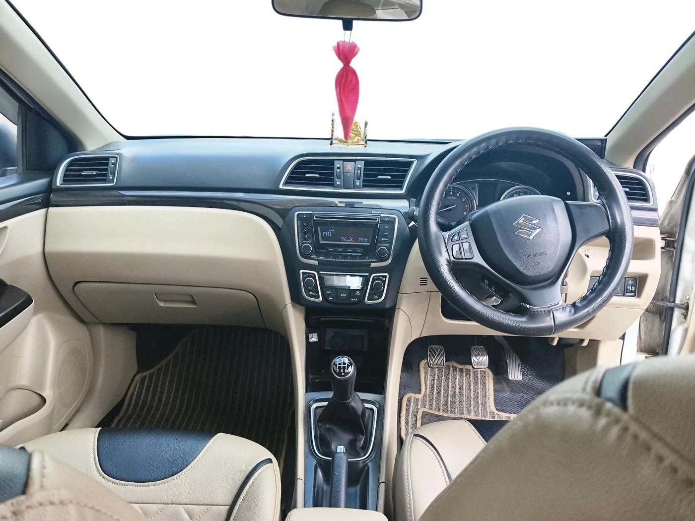 2017 Maruti Ciaz DELTA 1.4 MT PETROL, Petrol, Manual, 94,854 km, interior