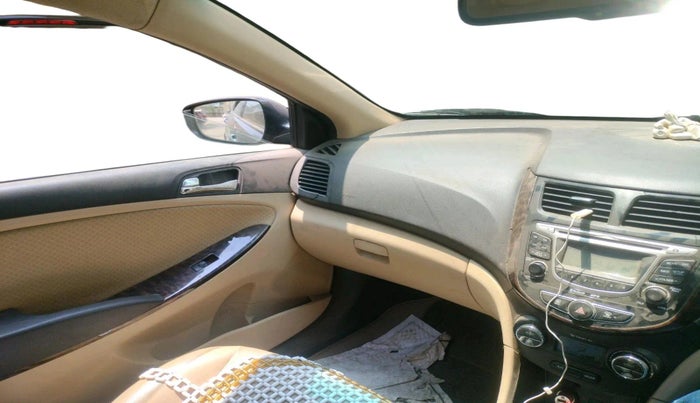 2013 Hyundai Verna FLUIDIC 1.6 CRDI SX, Diesel, Manual, 39,326 km, interior