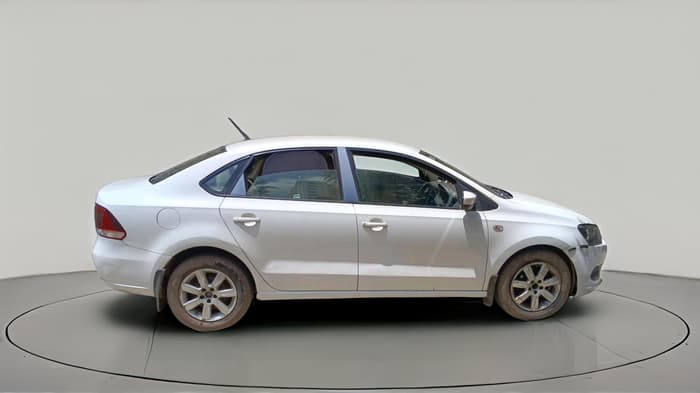 2011 Volkswagen Vento HIGHLINE 1.6 MPI, Petrol, Manual, 1,42,719 km, exterior