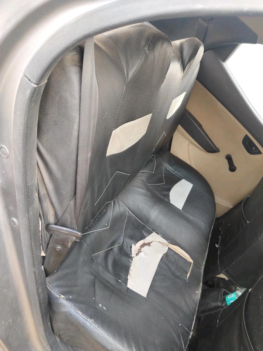 2013 Hyundai Eon MAGNA + LPG, Petrol, Manual, 1,74,306 km, interior