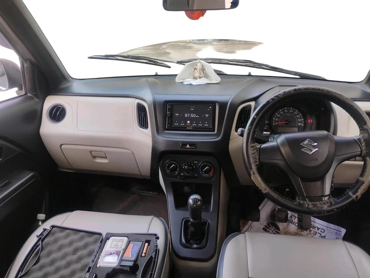 2019 Maruti New Wagon-R LXI CNG 1.0, CNG, Manual, 1,03,698 km, interior