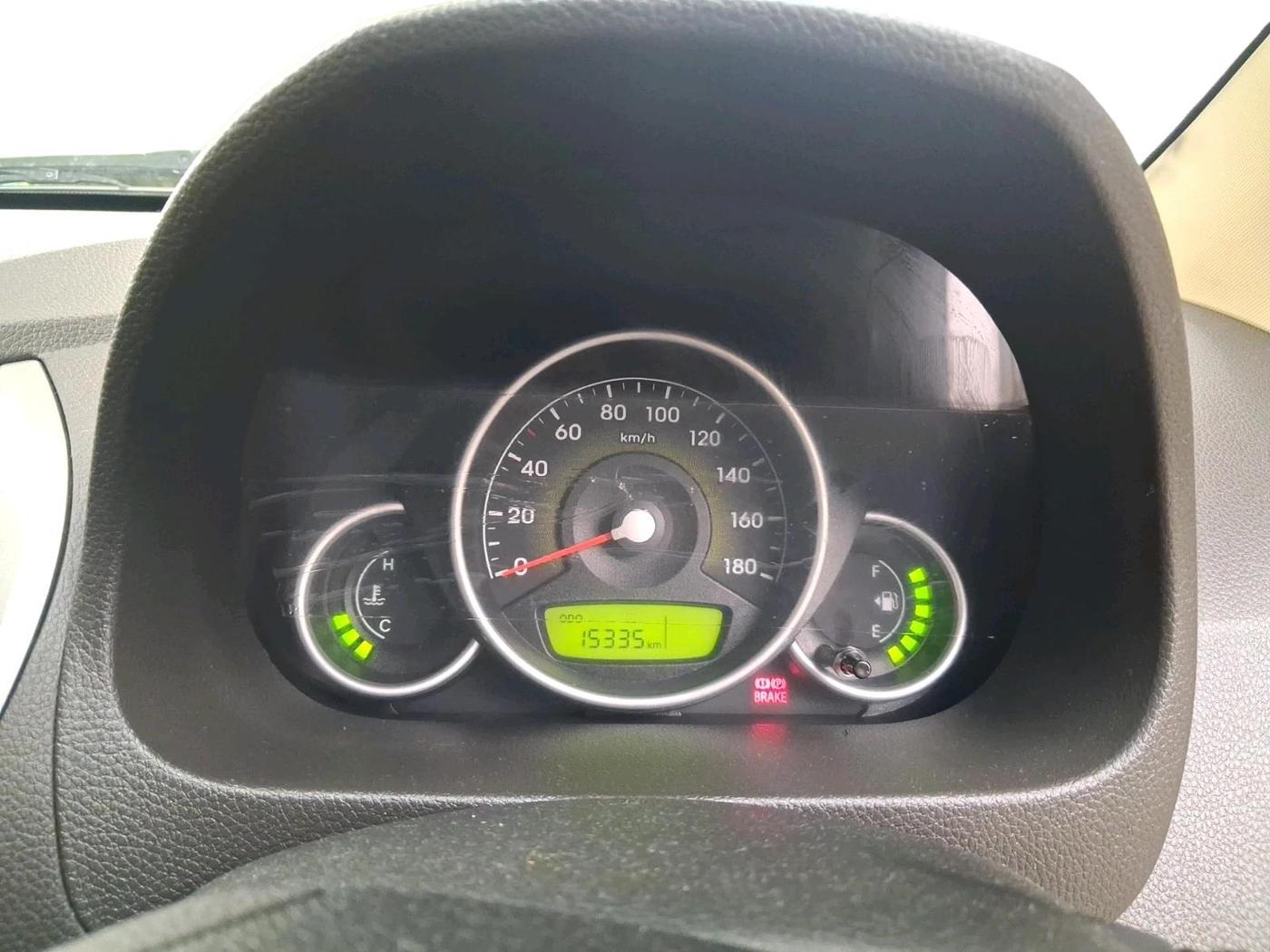 2015 Hyundai Eon MAGNA +, Petrol, Manual, 15,335 km, interior