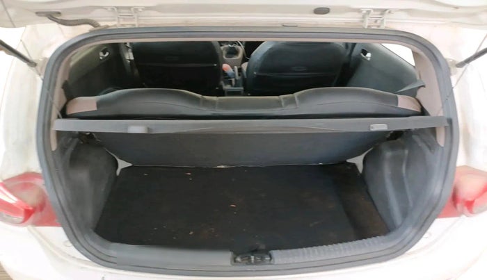 2015 Hyundai Grand i10 SPORTZ 1.2 KAPPA VTVT, Petrol, Manual, 16,295 km, exterior