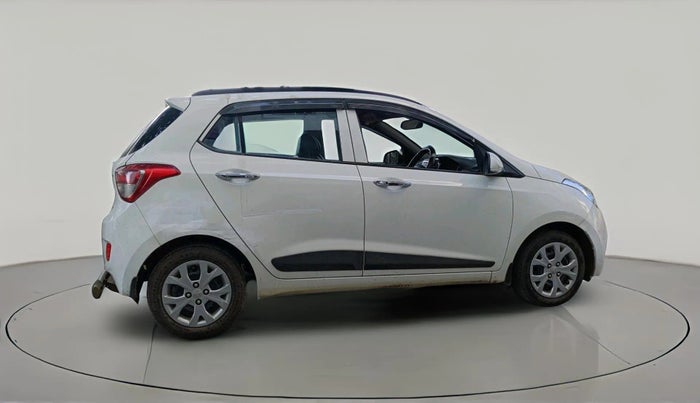 2015 Hyundai Grand i10 SPORTZ 1.2 KAPPA VTVT, Petrol, Manual, 16,295 km, exterior
