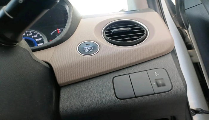 2015 Hyundai Grand i10 SPORTZ 1.2 KAPPA VTVT, Petrol, Manual, 16,295 km, interior