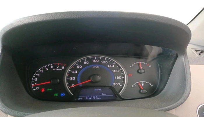 2015 Hyundai Grand i10 SPORTZ 1.2 KAPPA VTVT, Petrol, Manual, 16,295 km, interior