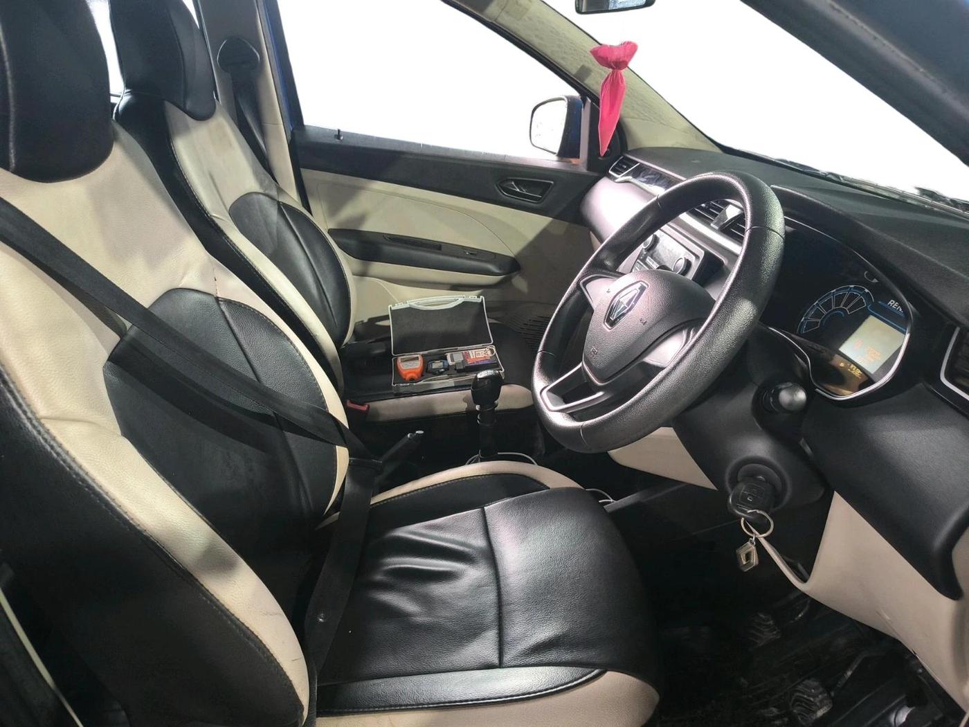 2020 Renault TRIBER RXL MT, Petrol, Manual, 27,200 km, interior