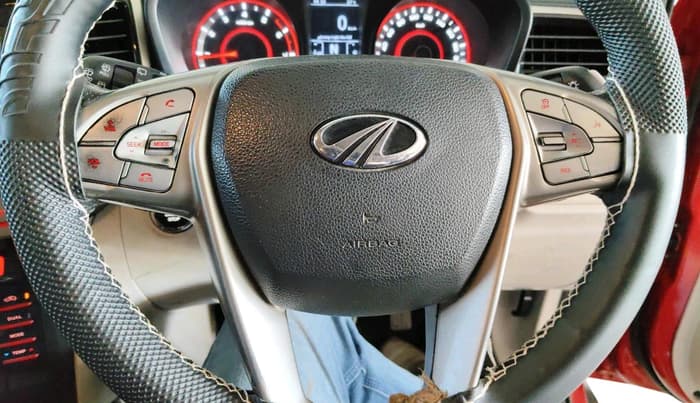 2021 Mahindra XUV300 W8 (O) 1.2 PETROL, Petrol, Manual, 90,814 km, interior