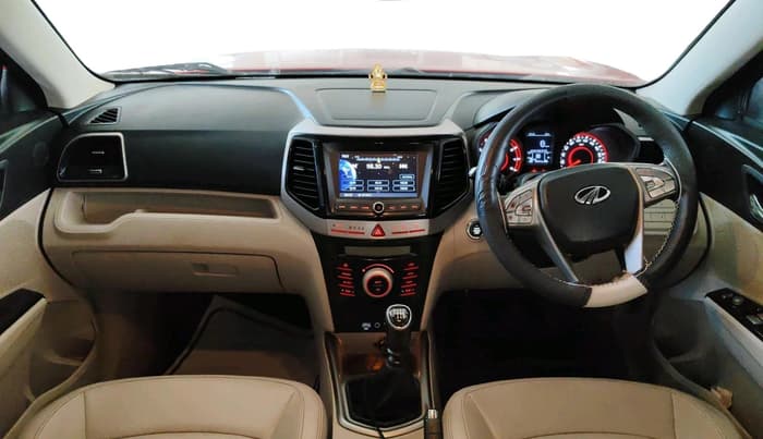 2021 Mahindra XUV300 W8 (O) 1.2 PETROL, Petrol, Manual, 90,814 km, interior