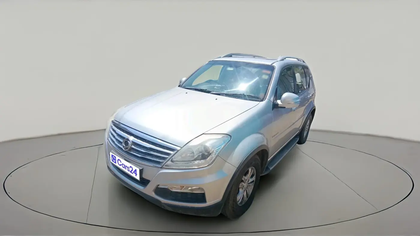 2013 Ssangyong Rexton RX7, Diesel, Automatic, 1,23,377 km, exterior