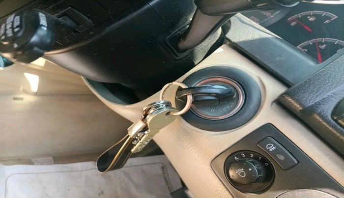 2013 Ssangyong Rexton RX7, Diesel, Automatic, 1,23,377 km, interior