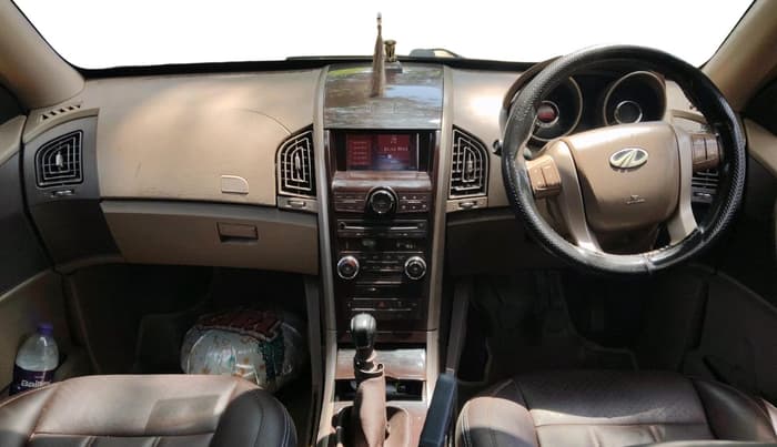 2014 Mahindra XUV500 W8, Diesel, Manual, 1,29,509 km, interior
