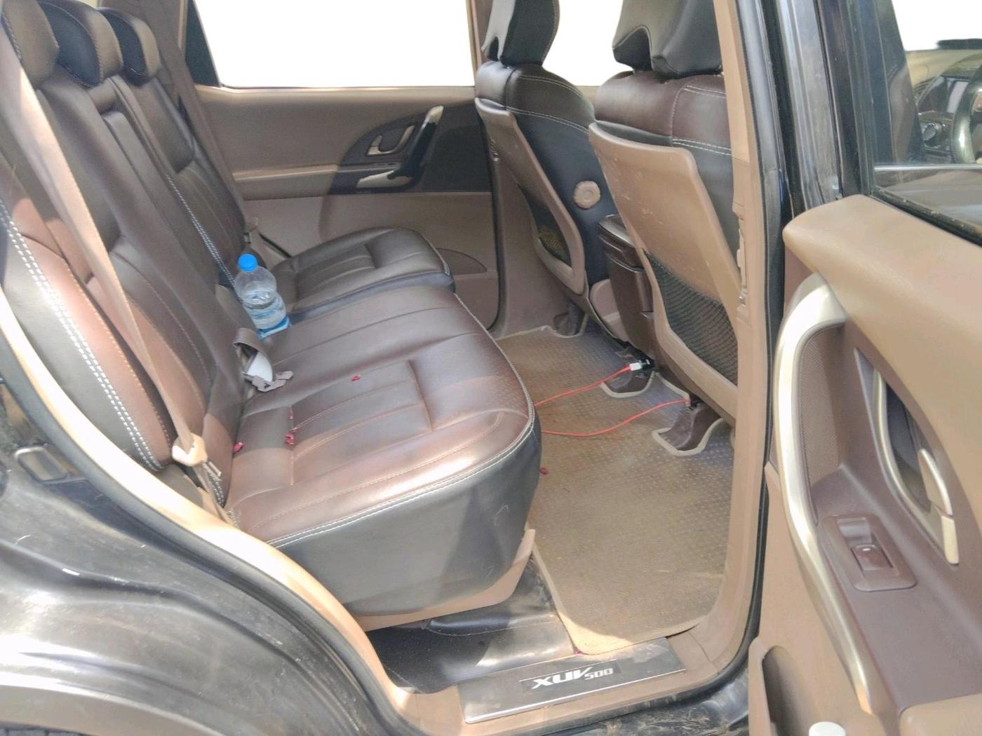 2014 Mahindra XUV500 W8, Diesel, Manual, 1,29,509 km, interior