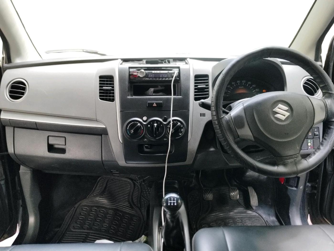 2012 Maruti Wagon R 1.0 LXI CNG, CNG, Manual, 1,10,752 km, interior