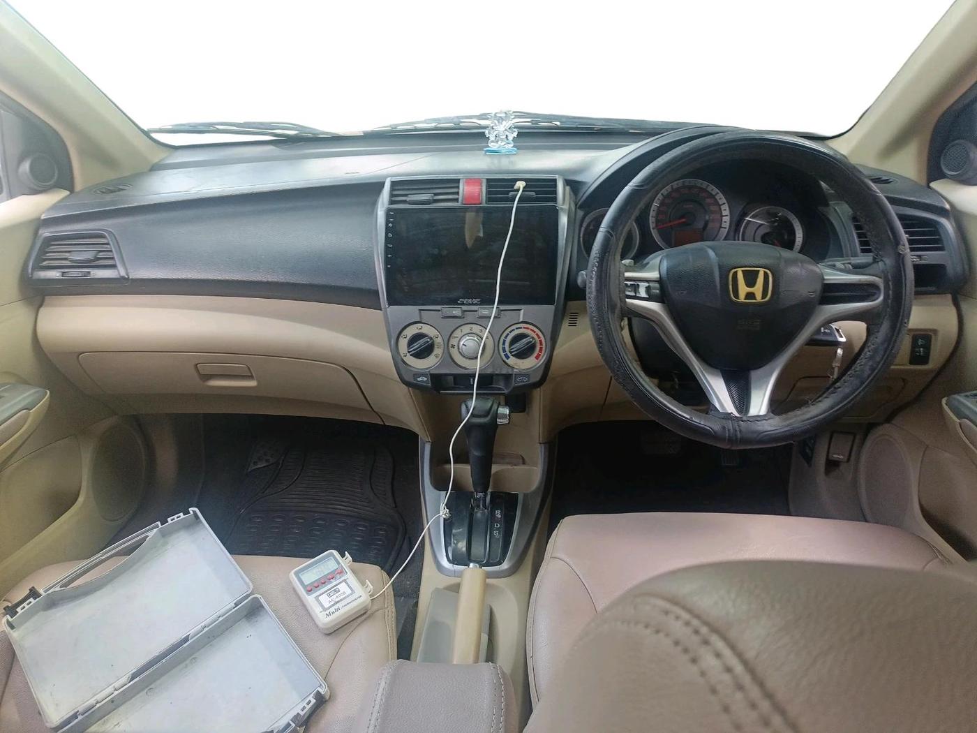 2011 Honda City 1.5L I-VTEC V AT, CNG, Automatic, 79,997 km, interior