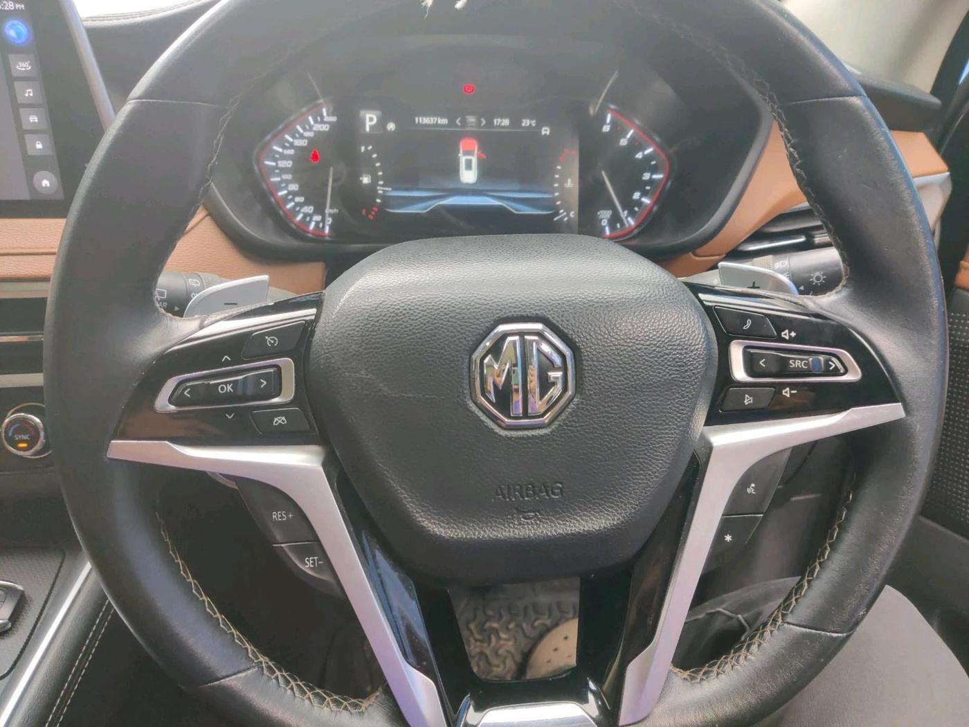 2021 MG GLOSTER SHARP 7 STR 2.0 TWIN TURBO 4WD, Diesel, Automatic, 1,13,637 km, interior