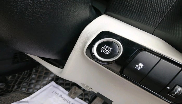 2022 KIA SONET HTX 1.0 IMT, Petrol, Manual, 25,062 km, interior