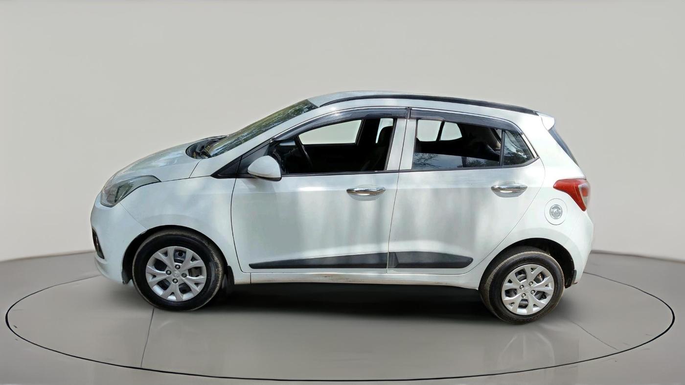 2015 Hyundai Grand i10 SPORTZ 1.2 KAPPA VTVT, Petrol, Manual, 93,177 km, exterior