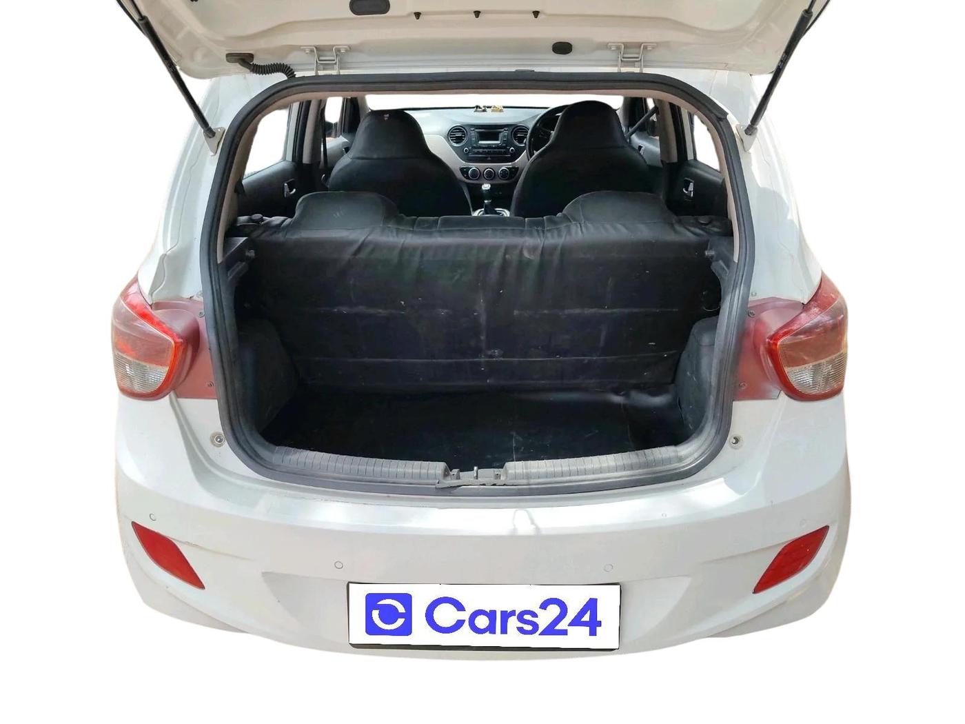 2015 Hyundai Grand i10 SPORTZ 1.2 KAPPA VTVT, Petrol, Manual, 93,177 km, exterior