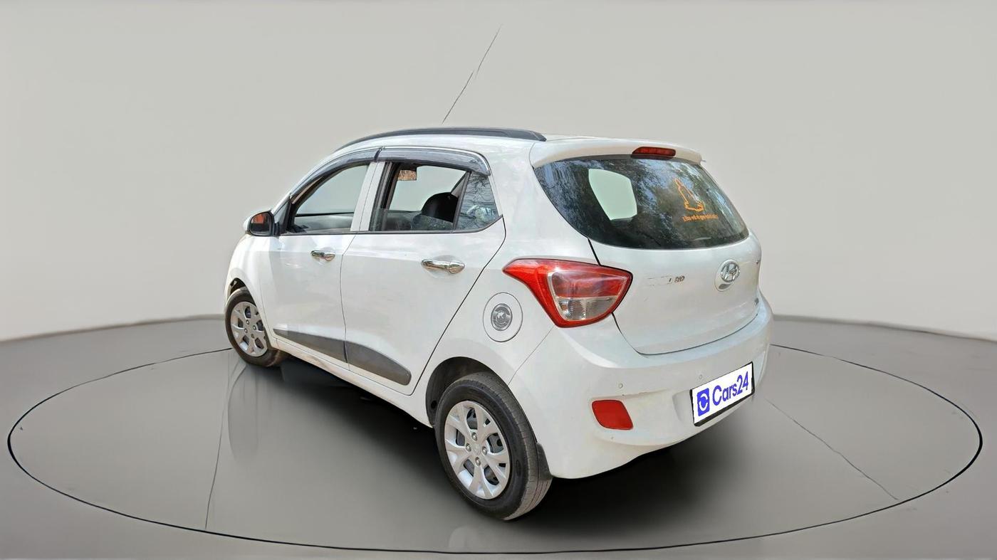 2015 Hyundai Grand i10 SPORTZ 1.2 KAPPA VTVT, Petrol, Manual, 93,177 km, exterior