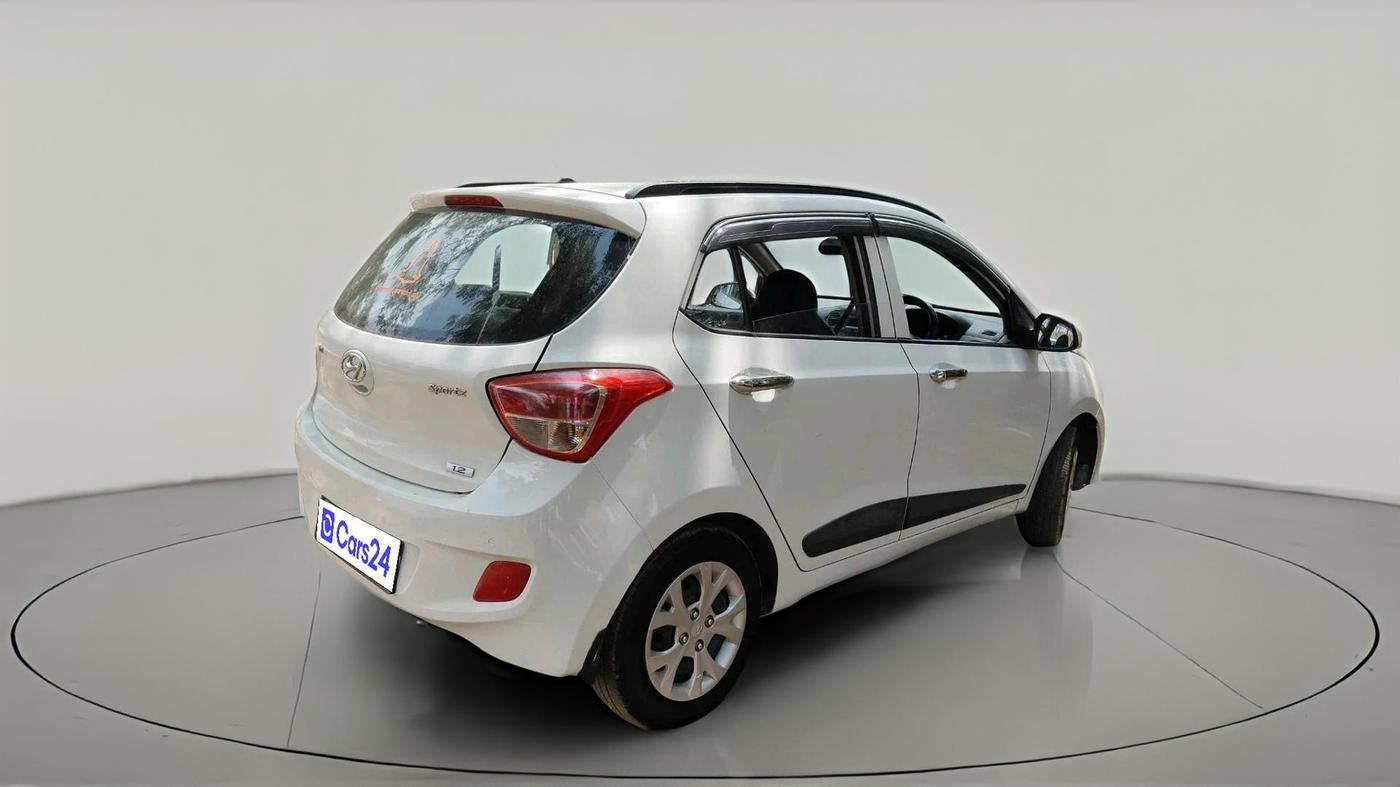 2015 Hyundai Grand i10 SPORTZ 1.2 KAPPA VTVT, Petrol, Manual, 93,177 km, exterior
