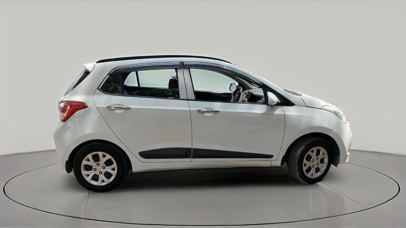 2015 Hyundai Grand i10 SPORTZ 1.2 KAPPA VTVT, Petrol, Manual, 93,177 km, exterior